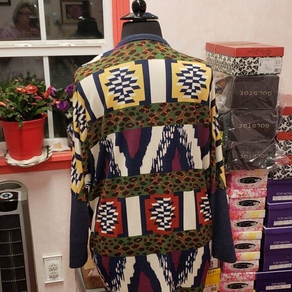 Cardigan Multi colored lightweight sz L 10-12 NWT - Picture 4 of 7